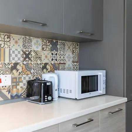 Appartement Superbe Apt Next To Uni Skatepark & St Julian By 360 Estates *